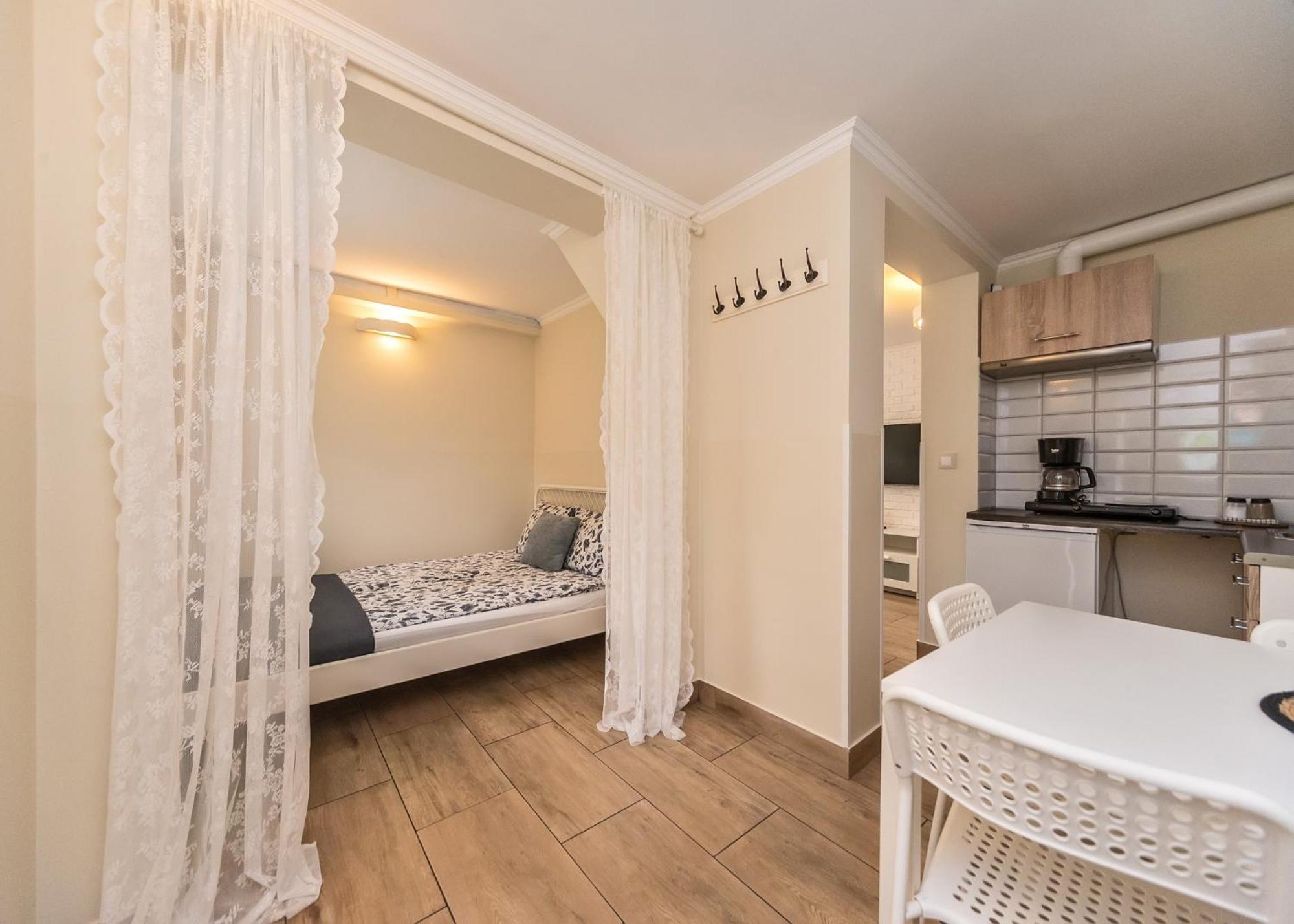 Willa Aleksandra - Apartamenty Międzybrodzie Żywieckie Kültér fotó